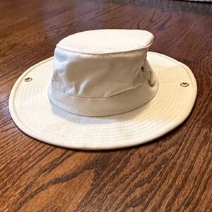 Tilley T3 Natural  Wide-Brim Hat size 7 1/4